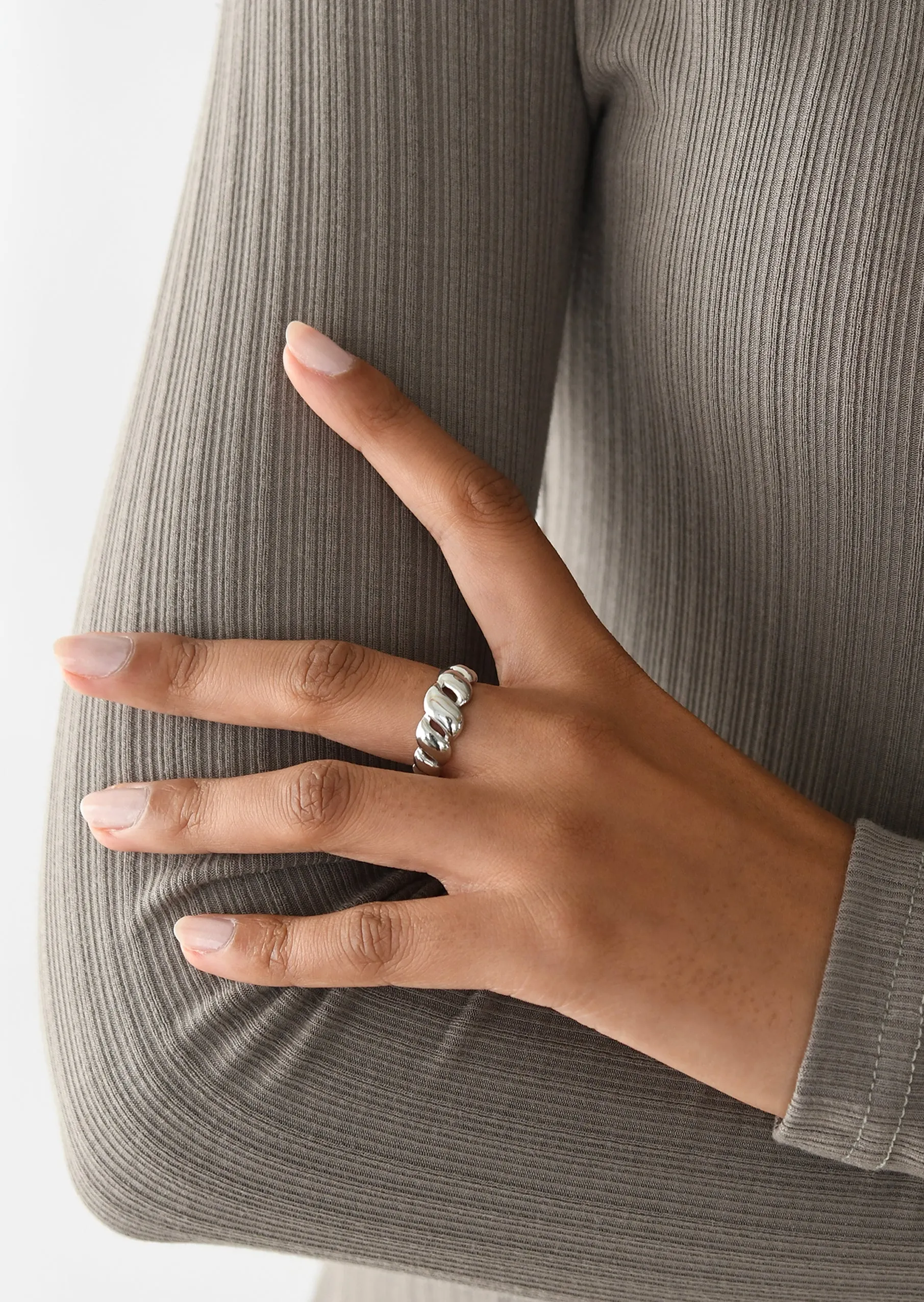 Bague tressée